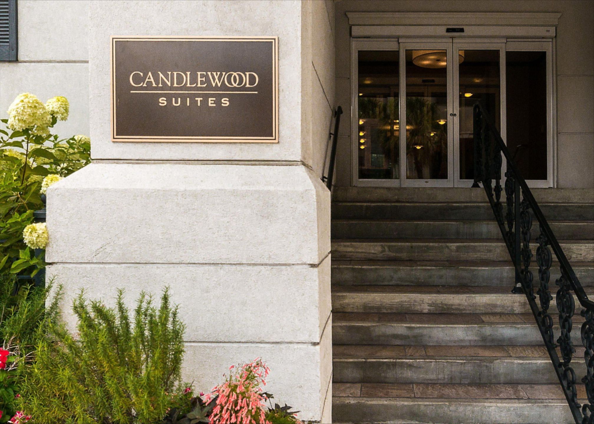 Candlewood Suites Mobile-Downtown